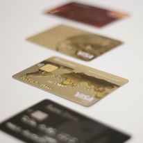 Czemu karta kredytowa zmniejsza zdolność kredytową?