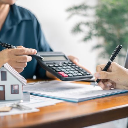 Kredyt hipoteczny: co to jest, jak działa i jak go uzyskać w poszczególnych bankach?