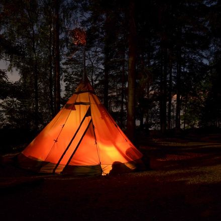 Co to jest glamping?