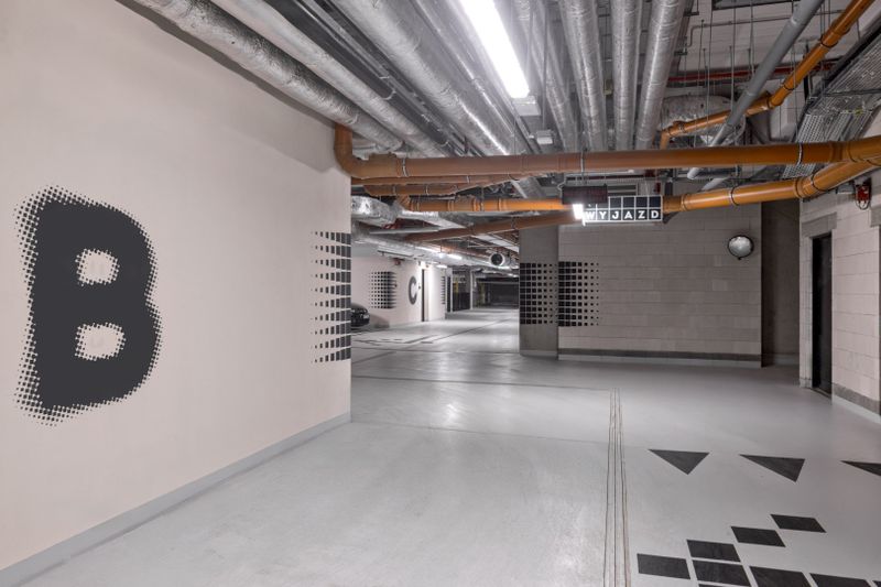 XYZ Place 8